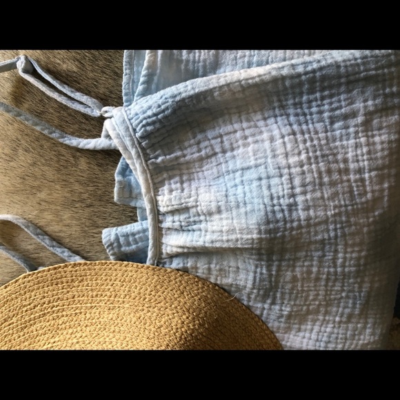 Universal threads light blue and white tank camisole, watercolor pattern size M - Picture 6 of 9